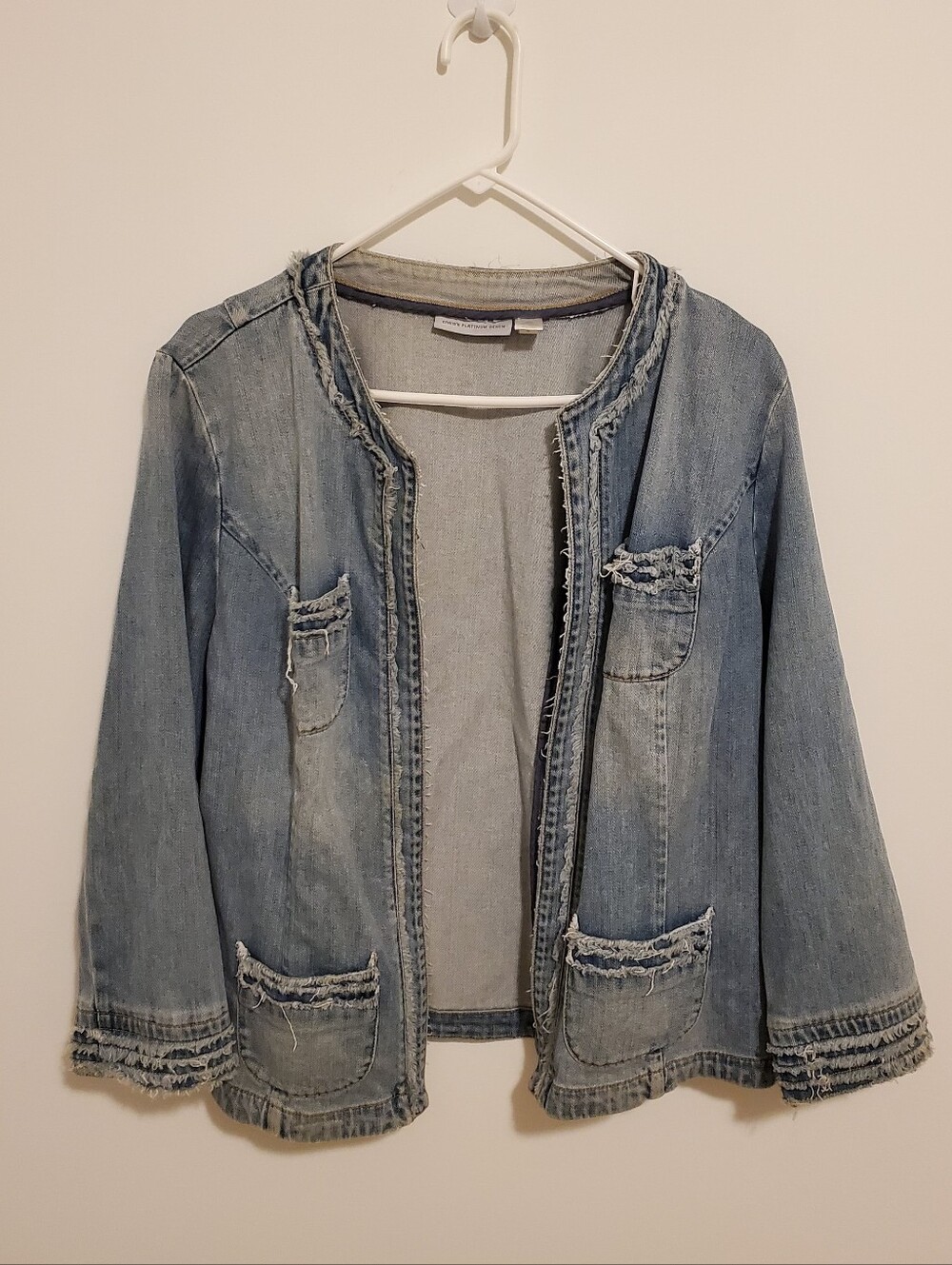 Chico's Denim Jacket Cropped Sleeves Fringe Detail with Pockets Size 2